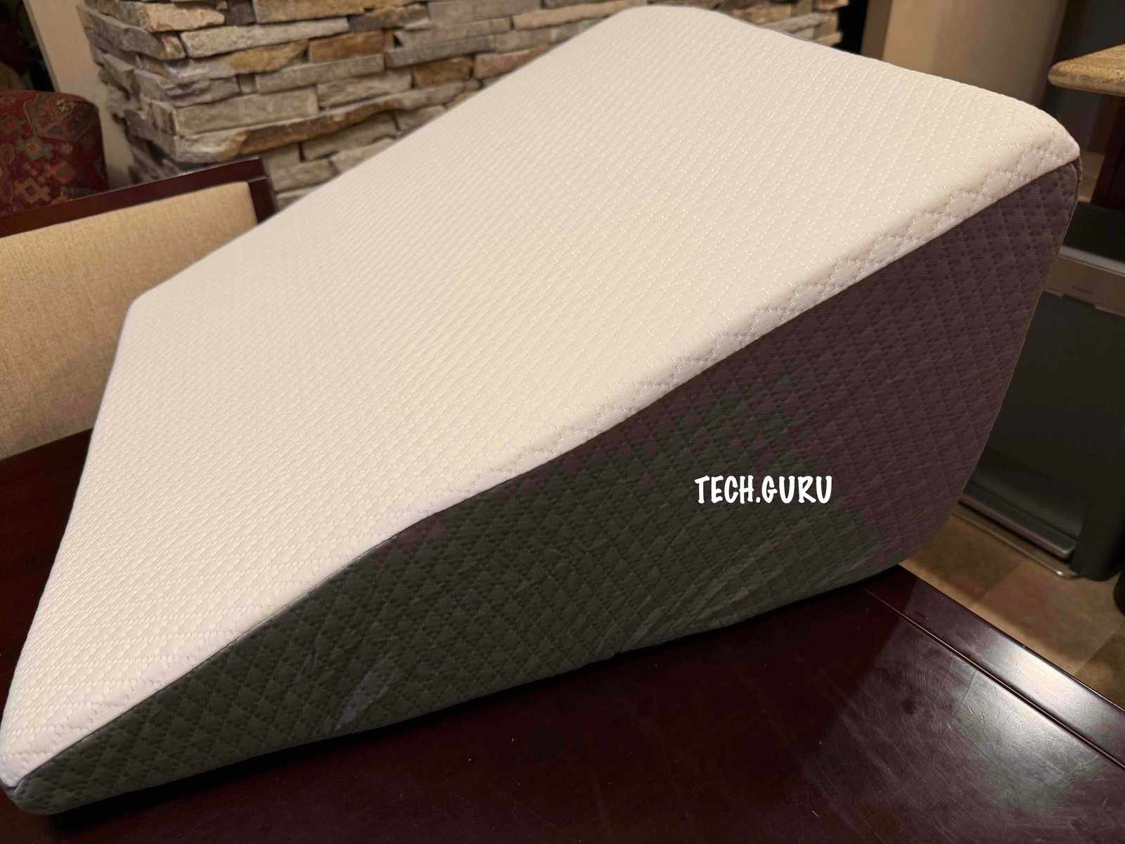 Wedge Pillow reduces snoring, better sleep